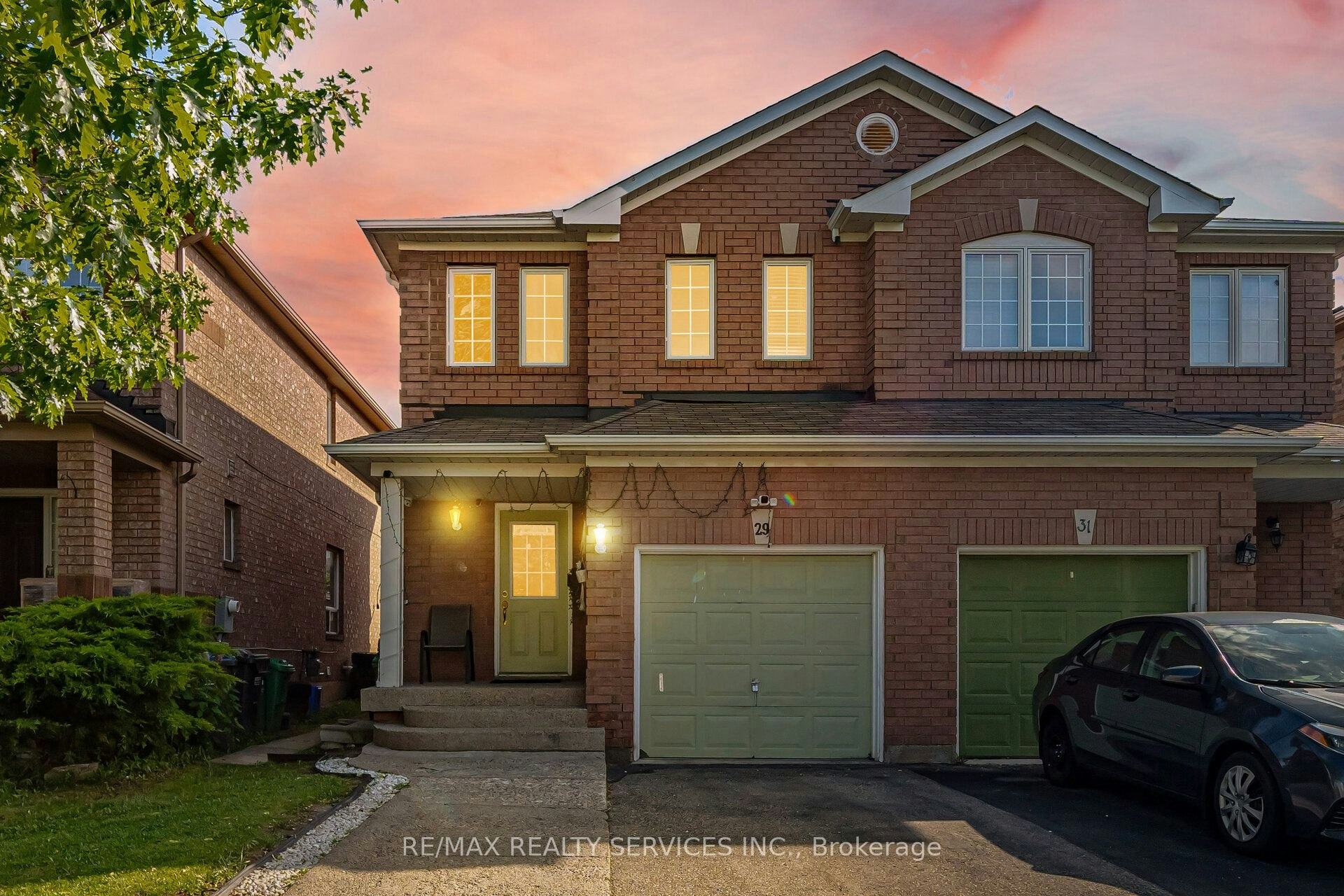 29 Lonestar Crescent, Brampton, ON, L7A 2H9