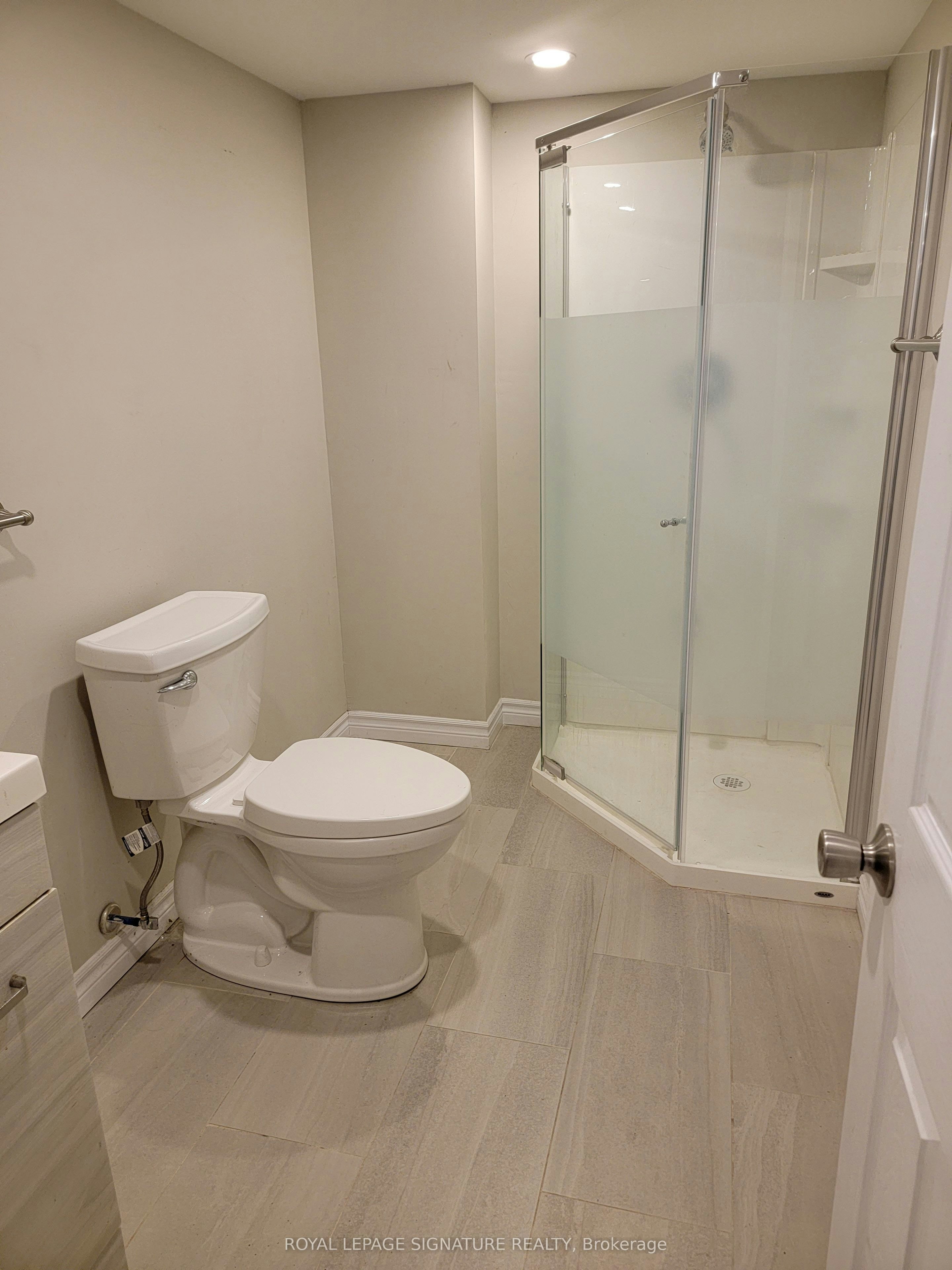 L4-498 Horner Avenue, Toronto, ON, M8W 2B8 - 11