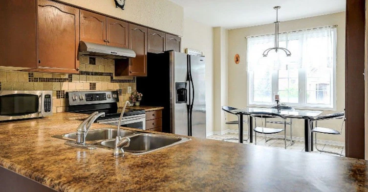 44-7155 Magistrate Terrace, Mississauga, ON, L5W 1Y8 - 2