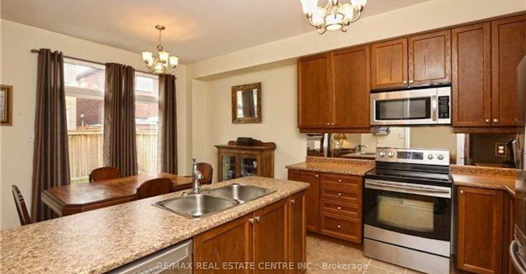 43 Joywill Court, Brampton, ON, L7A 3T8 - 2