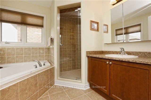 43 Joywill Court, Brampton, ON, L7A 3T8 - 6