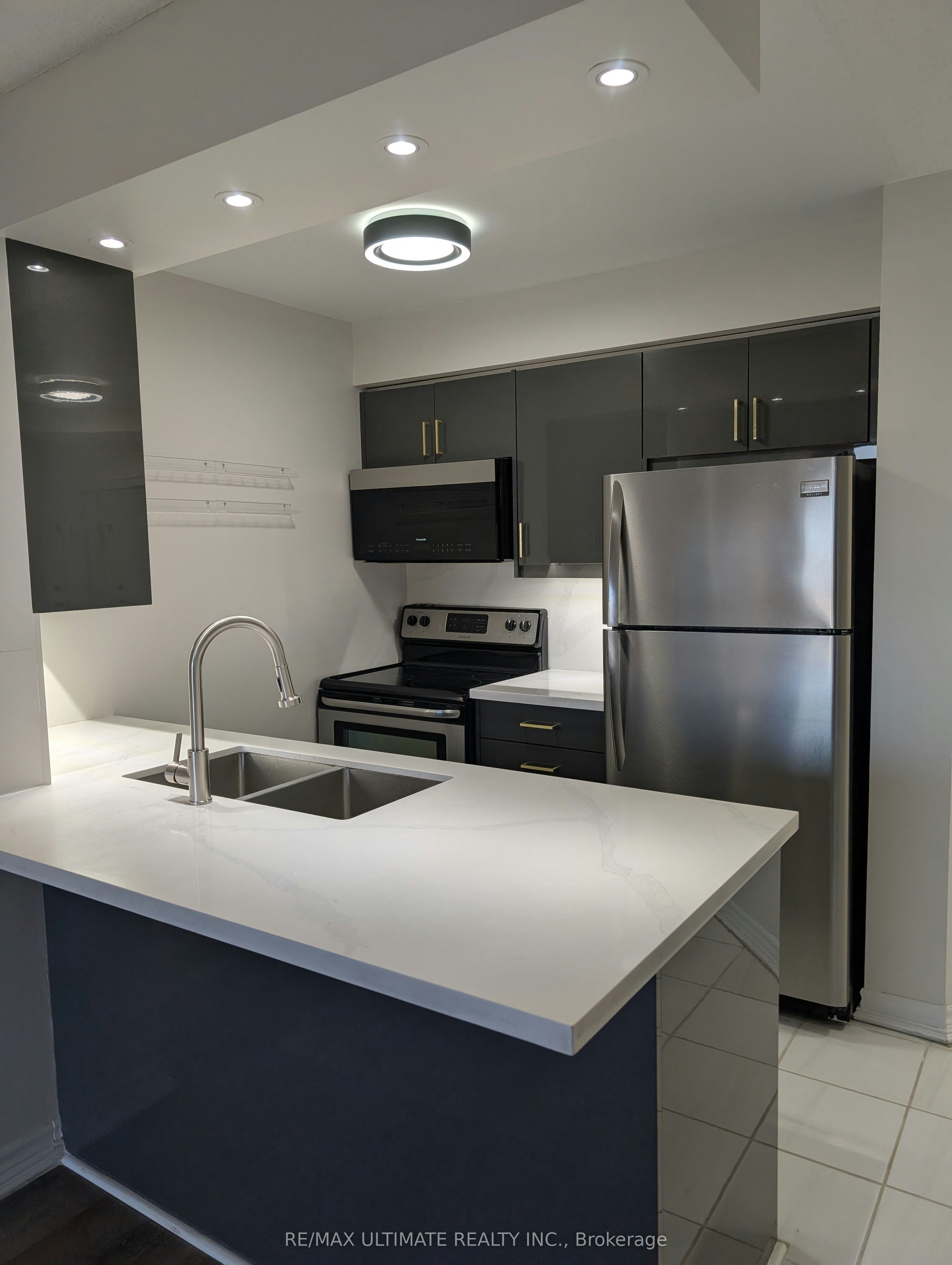 709-2379 Central Park Drive, Oakville, ON, L6H 0E3 - 6