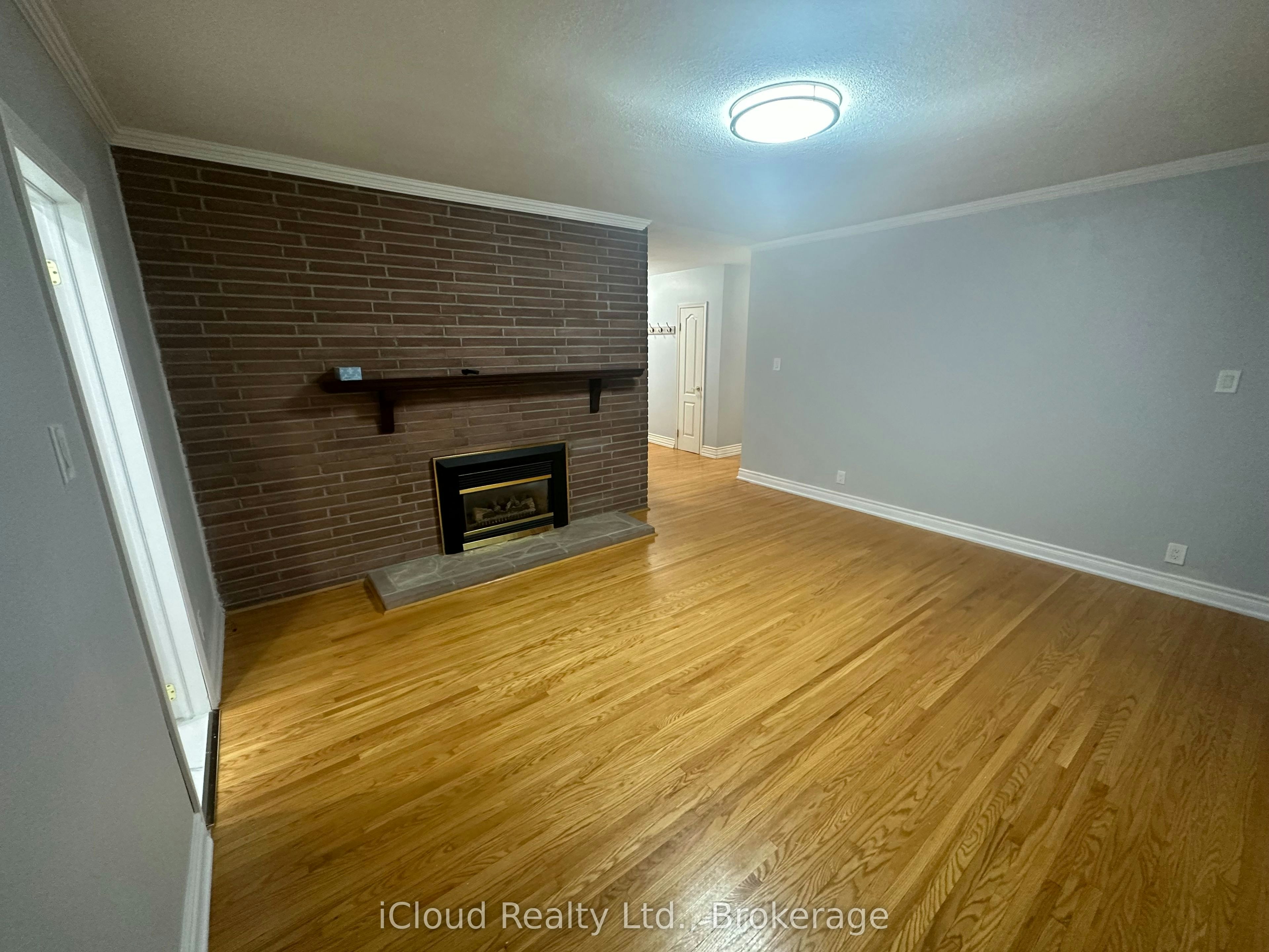 Main-17 Sora Drive, Mississauga, ON, L5M 1B3 - 16