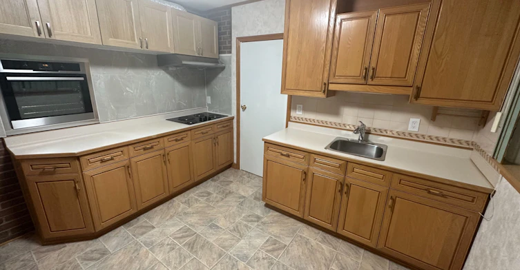 Main-17 Sora Drive, Mississauga, ON, L5M 1B3 - 11