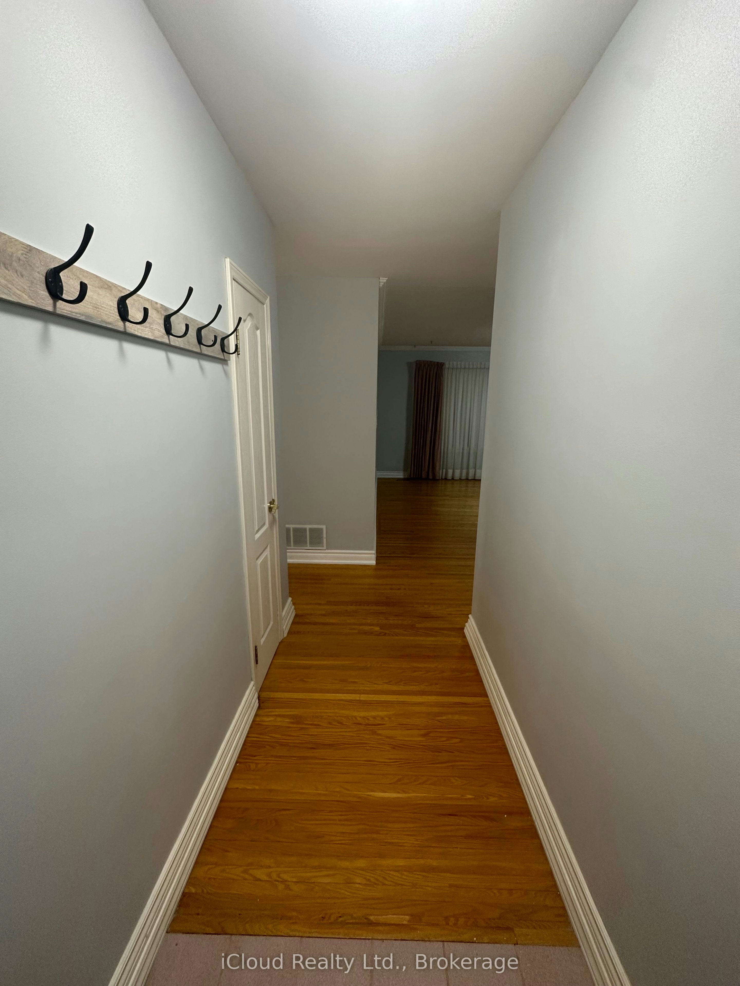 Main-17 Sora Drive, Mississauga, ON, L5M 1B3 - 8