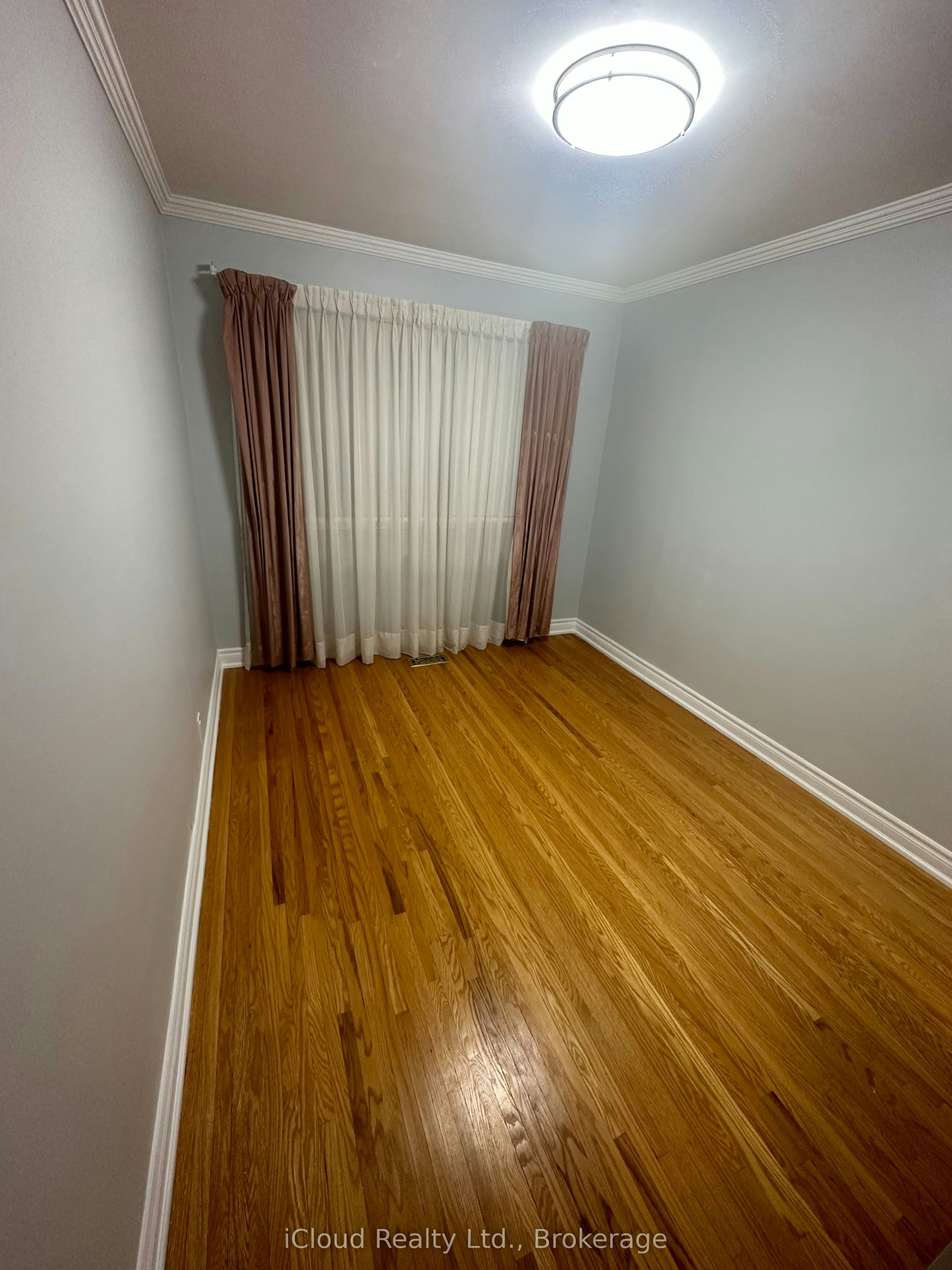 Main-17 Sora Drive, Mississauga, ON, L5M 1B3 - 5