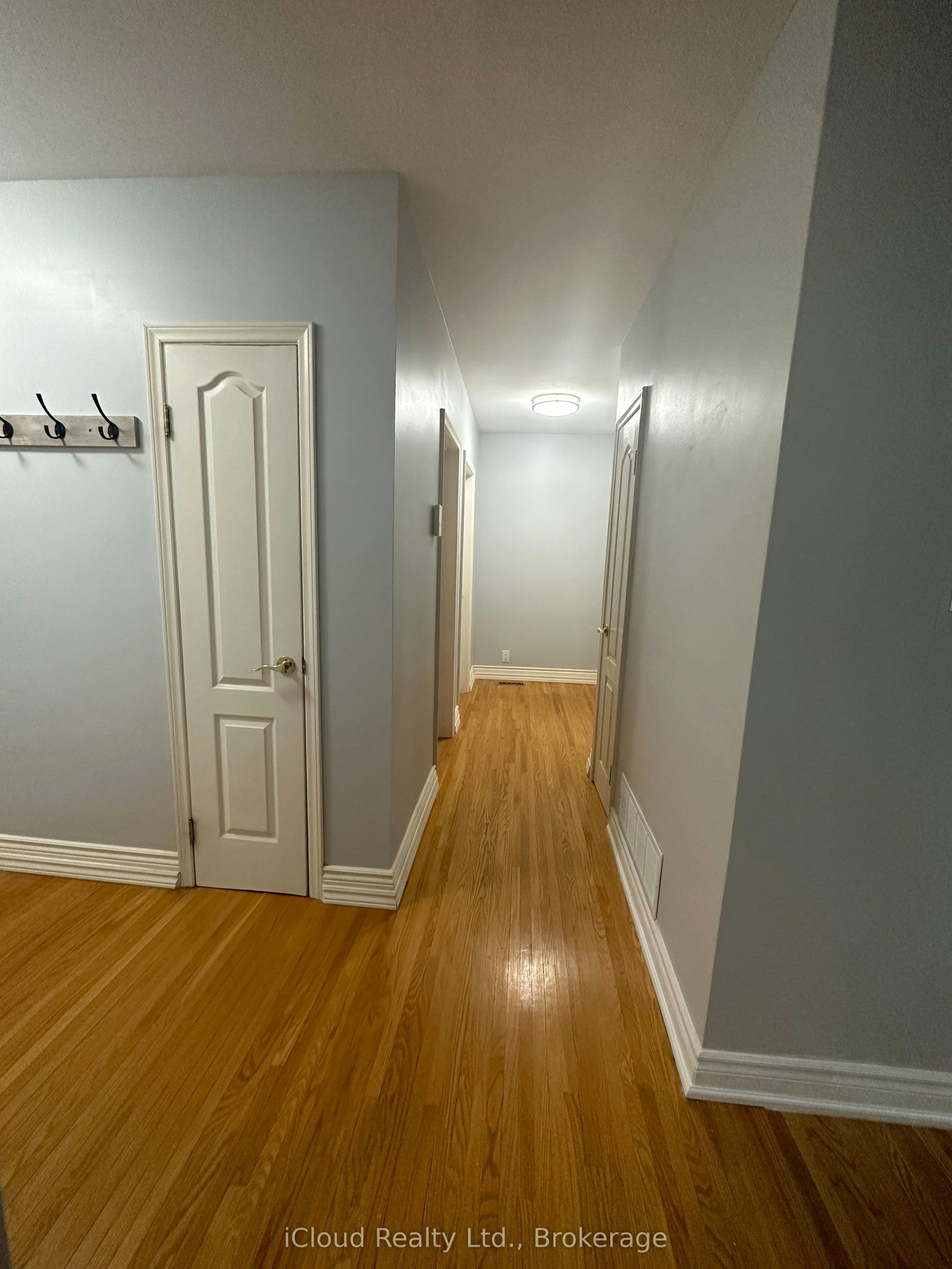 Main-17 Sora Drive, Mississauga, ON, L5M 1B3 - 7