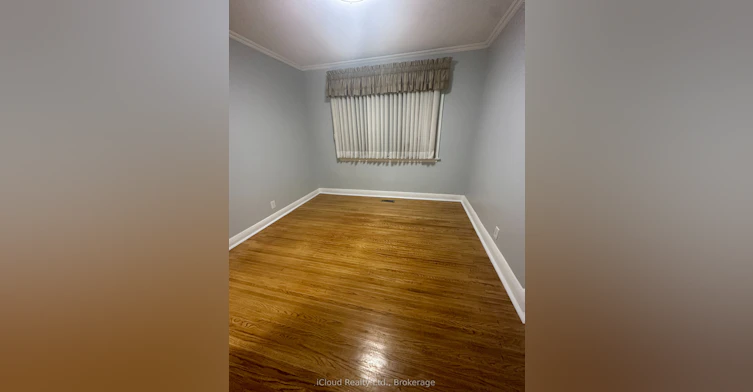 Main-17 Sora Drive, Mississauga, ON, L5M 1B3 - 3