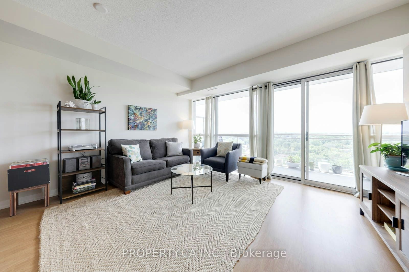 1101-5101 Dundas Street W, Toronto, ON, M9A 1C1