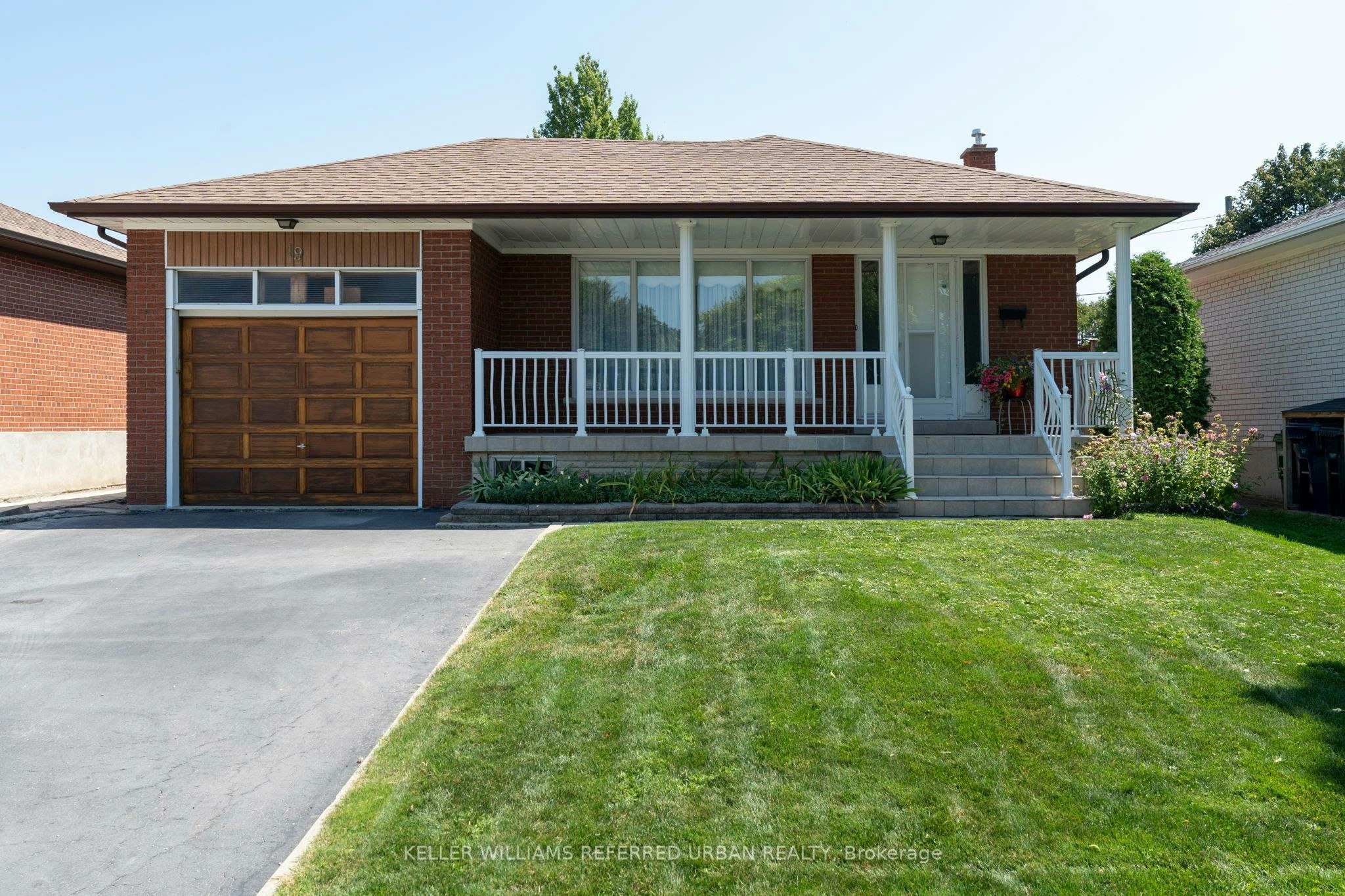 19 Groverdale Road, Toronto, ON, M9C 3M7