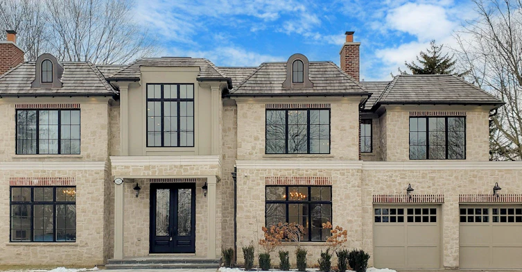 1427 Lakeshore Road W, Oakville, ON, L6L 1G4