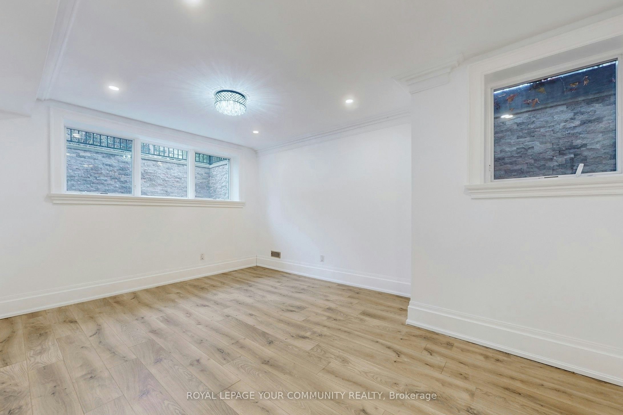 1427 Lakeshore Road W, Oakville, ON, L6L 1G4 - 34