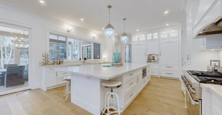 1427 Lakeshore Road W, Oakville, ON, L6L 1G4 - 11