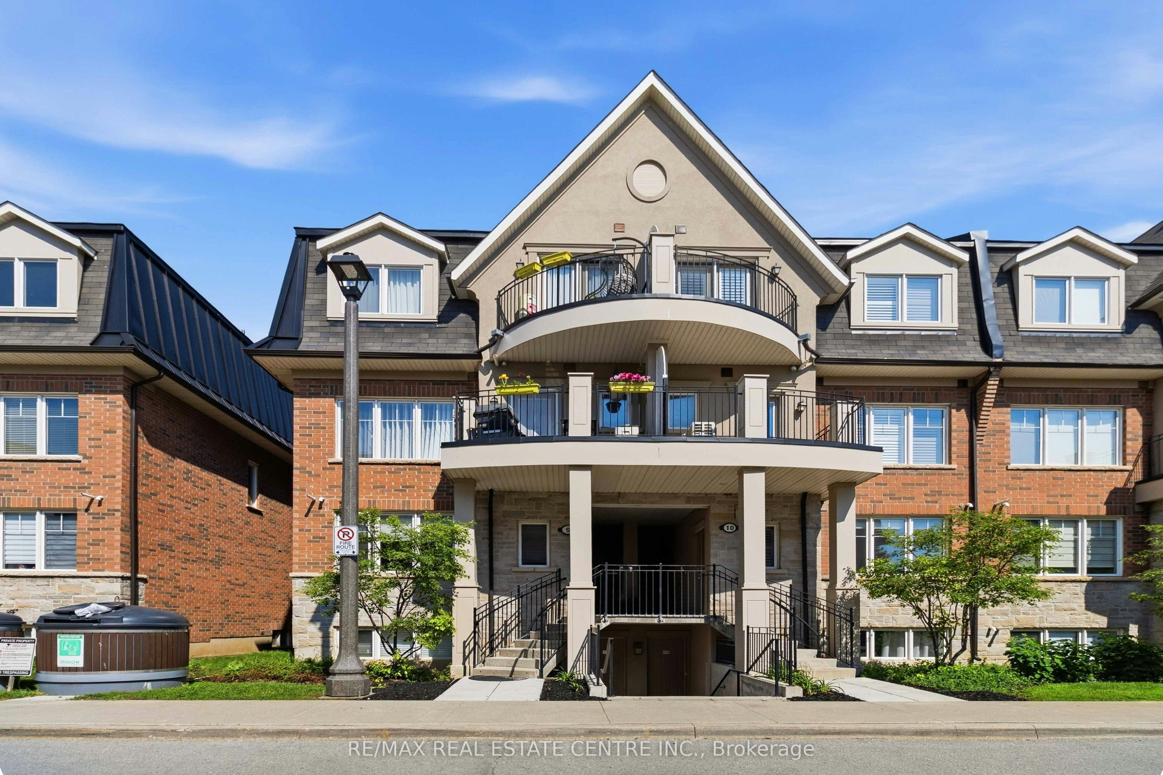 9-01-2420 Baronwood Drive, Oakville, ON, L6M 0X6