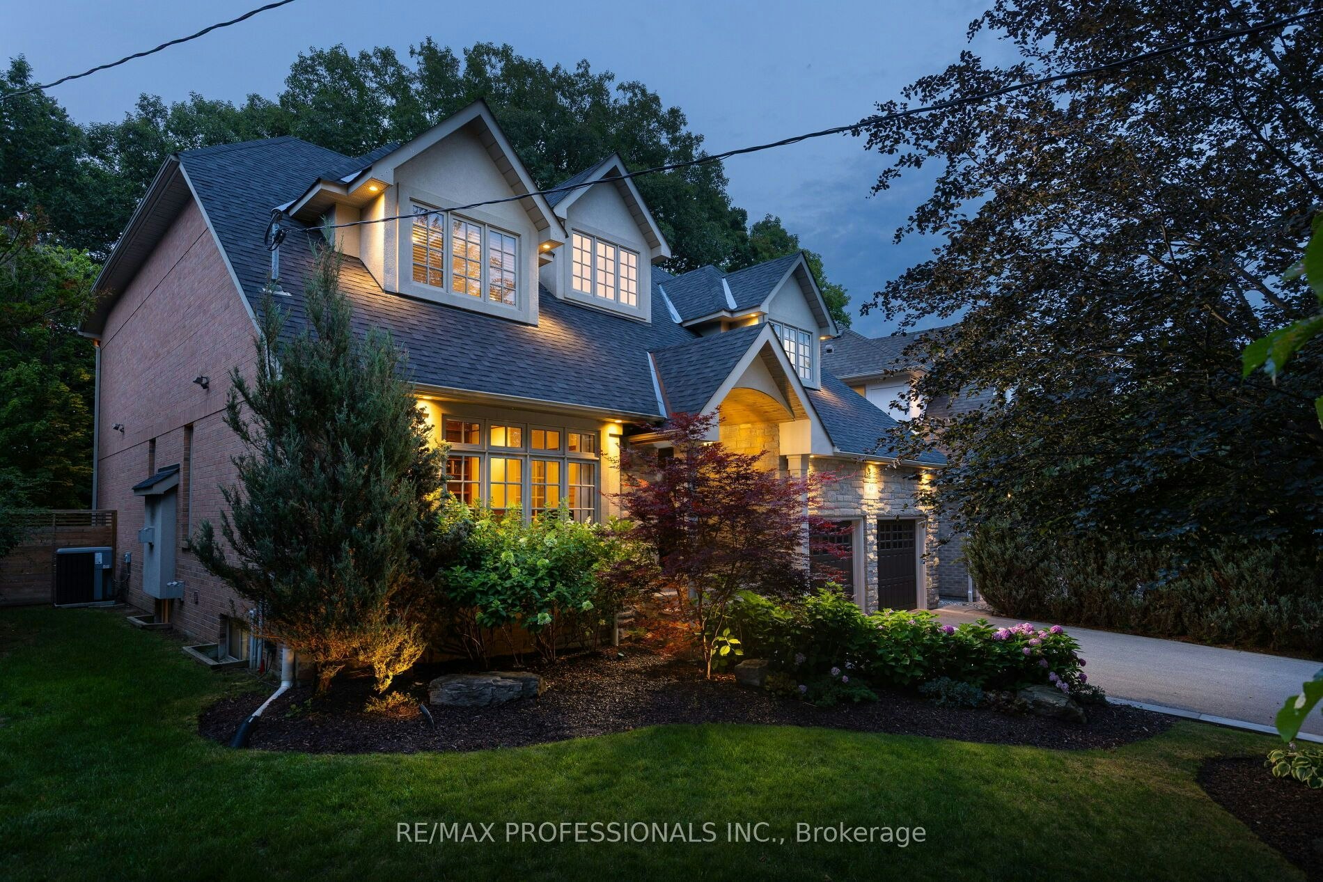 83 Wimbleton Road, Toronto, ON, M9A 3S4