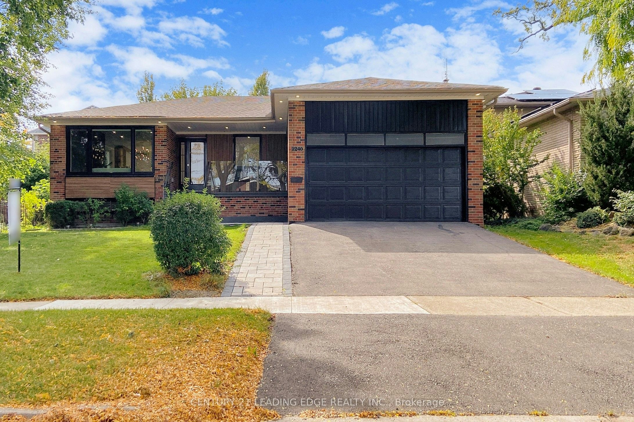 2240 Springfield Court, Mississauga, ON, L5K 1V4