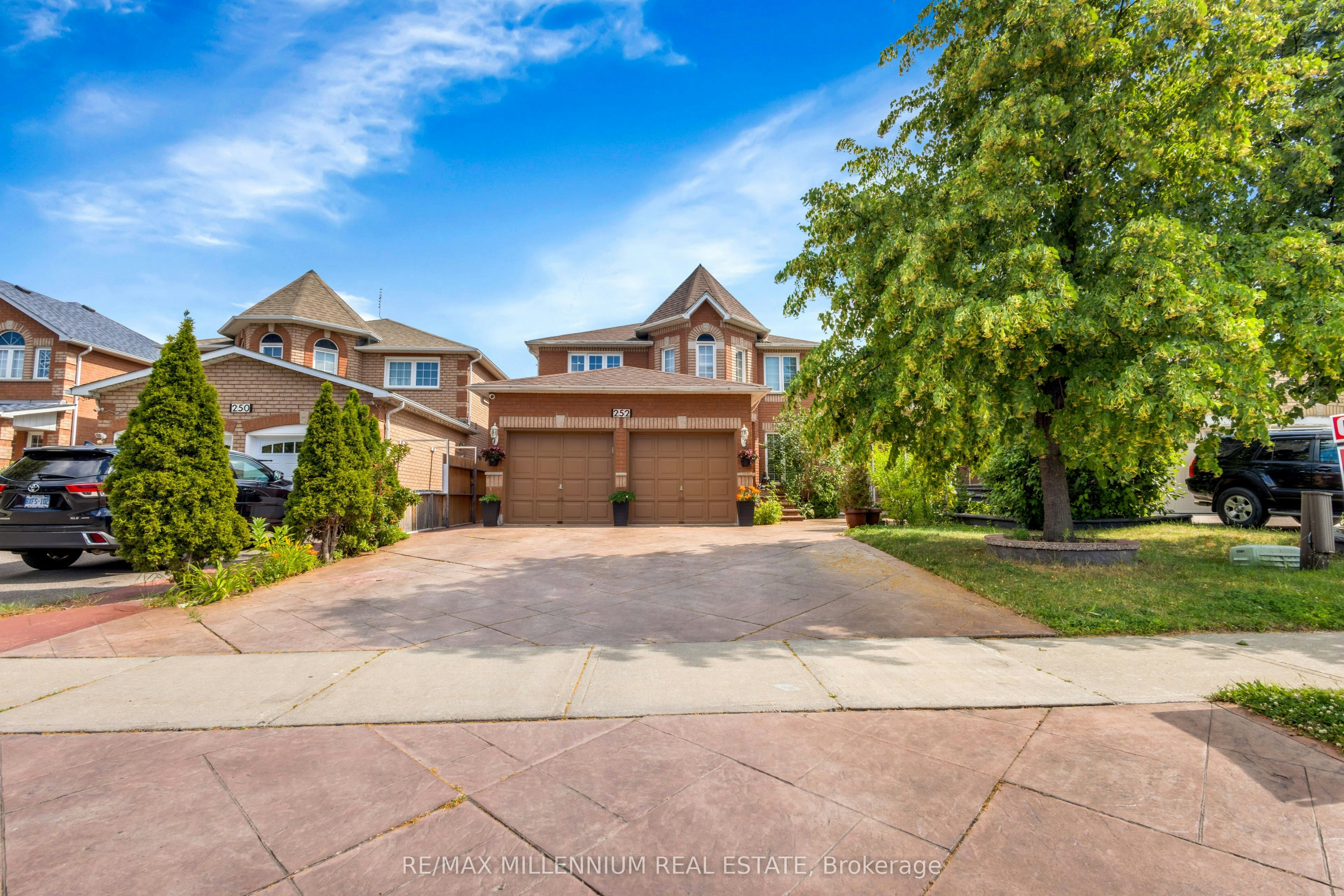 252 Mountainberry Road, Brampton, ON, L6R 1H9