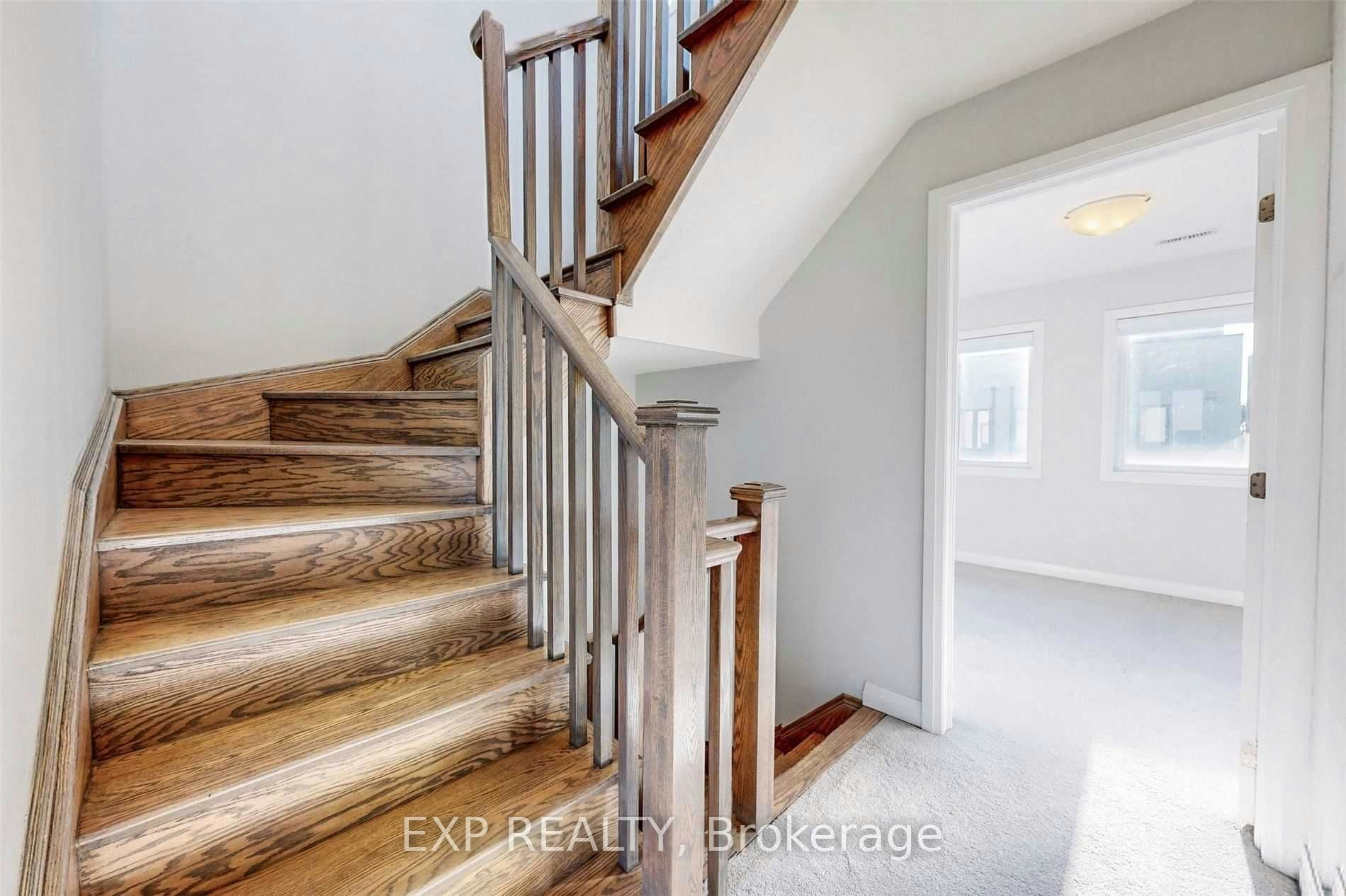 16 Caroline Carpenter Grove, Toronto, ON, M3K 0B1 - 19