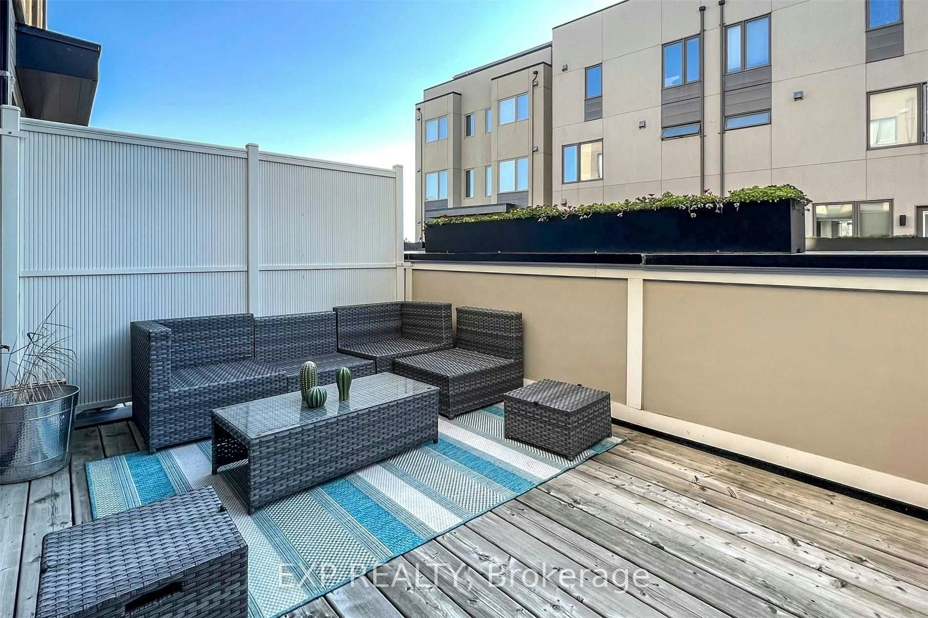 16 Caroline Carpenter Grove, Toronto, ON, M3K 0B1 - 39