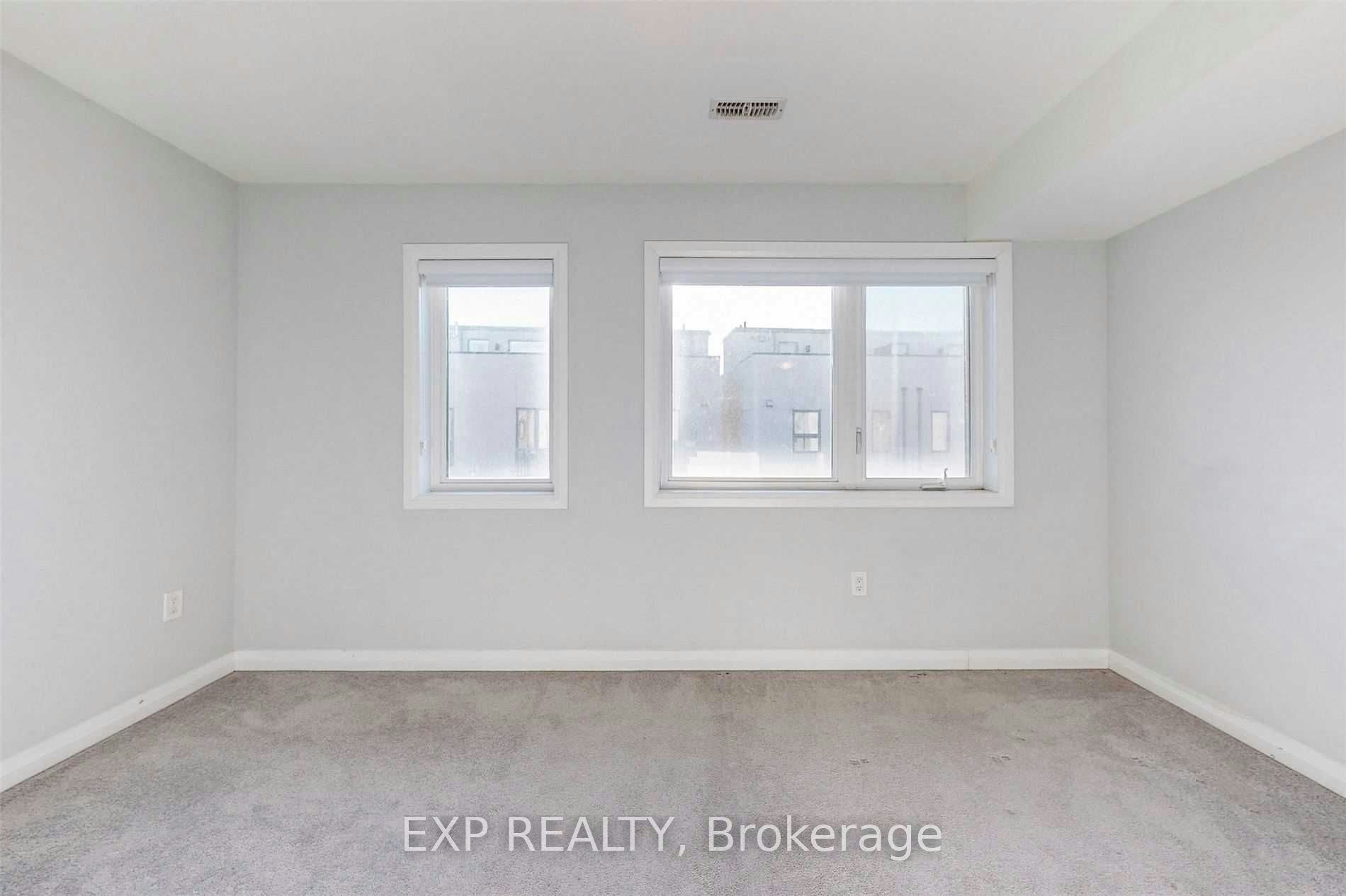 16 Caroline Carpenter Grove, Toronto, ON, M3K 0B1 - 8