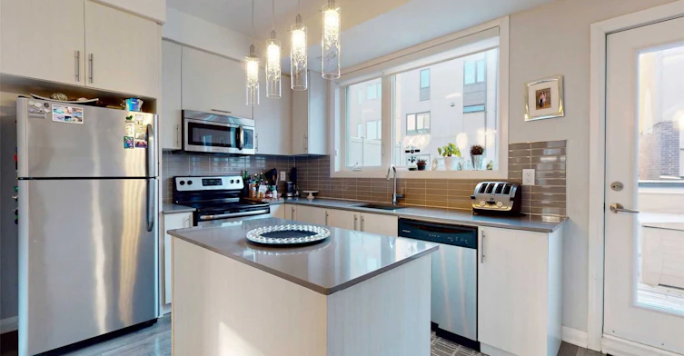 16 Caroline Carpenter Grove, Toronto, ON, M3K 0B1 - 28