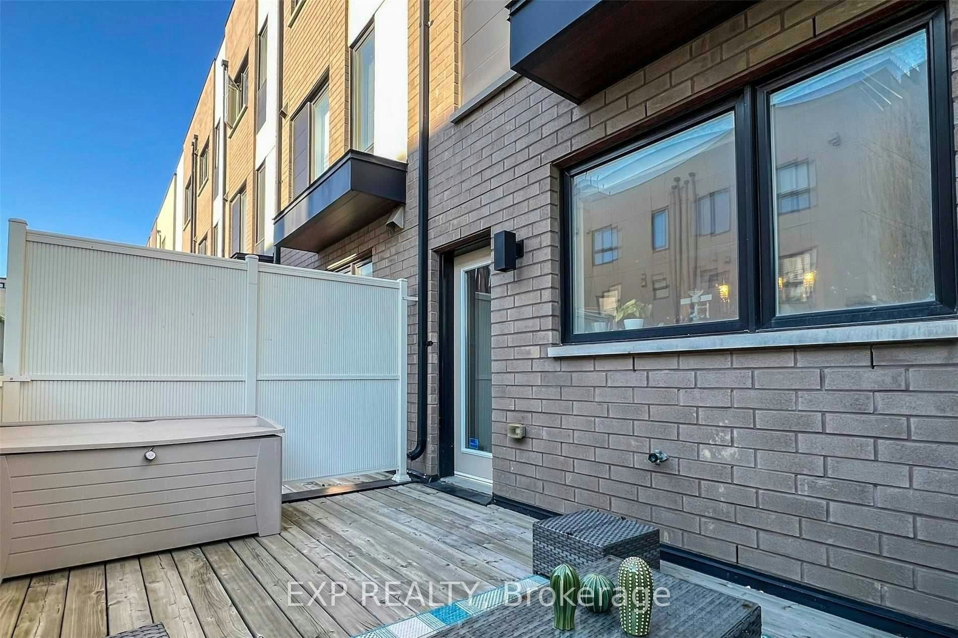 16 Caroline Carpenter Grove, Toronto, ON, M3K 0B1 - 35