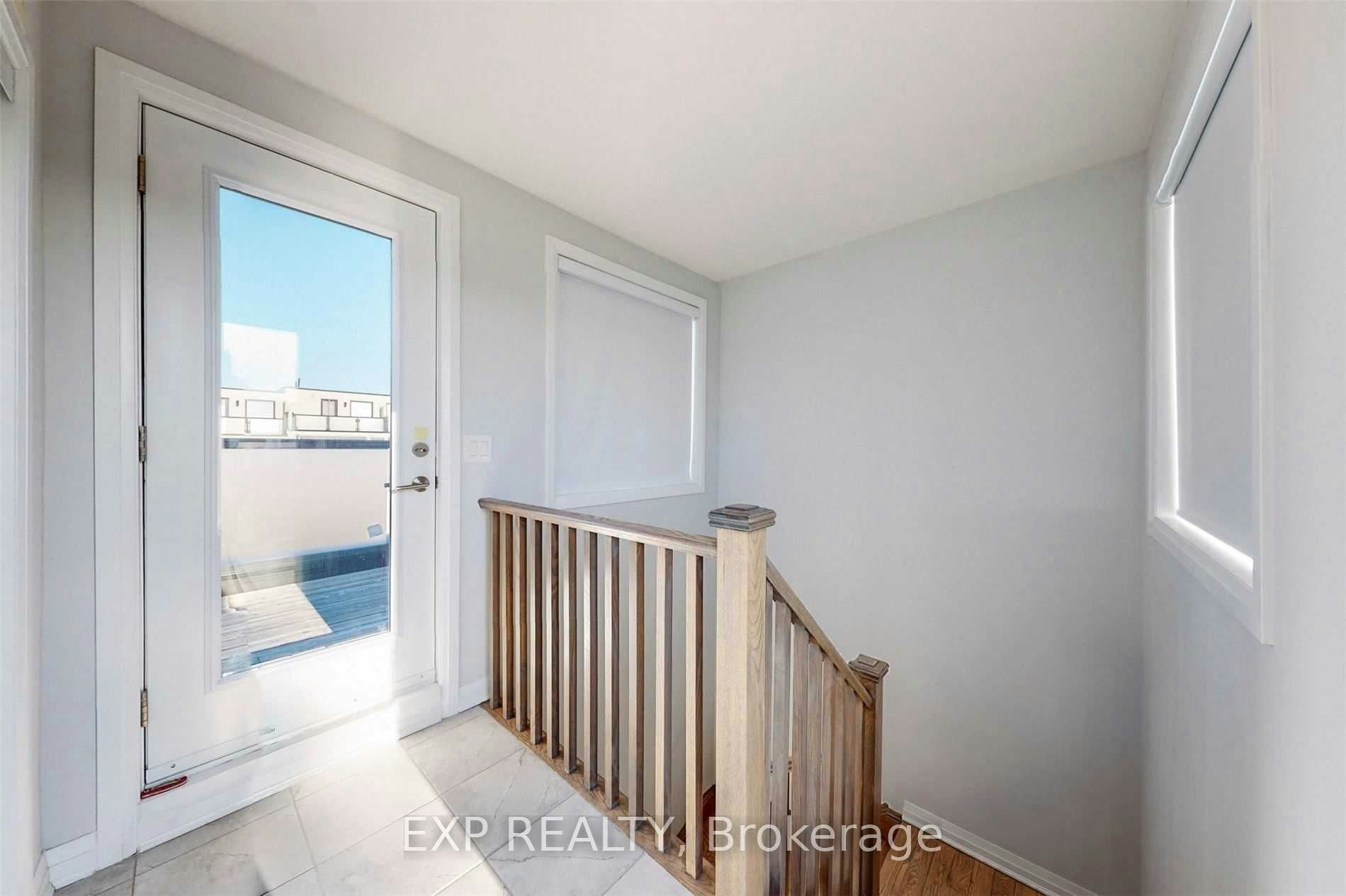 16 Caroline Carpenter Grove, Toronto, ON, M3K 0B1 - 17