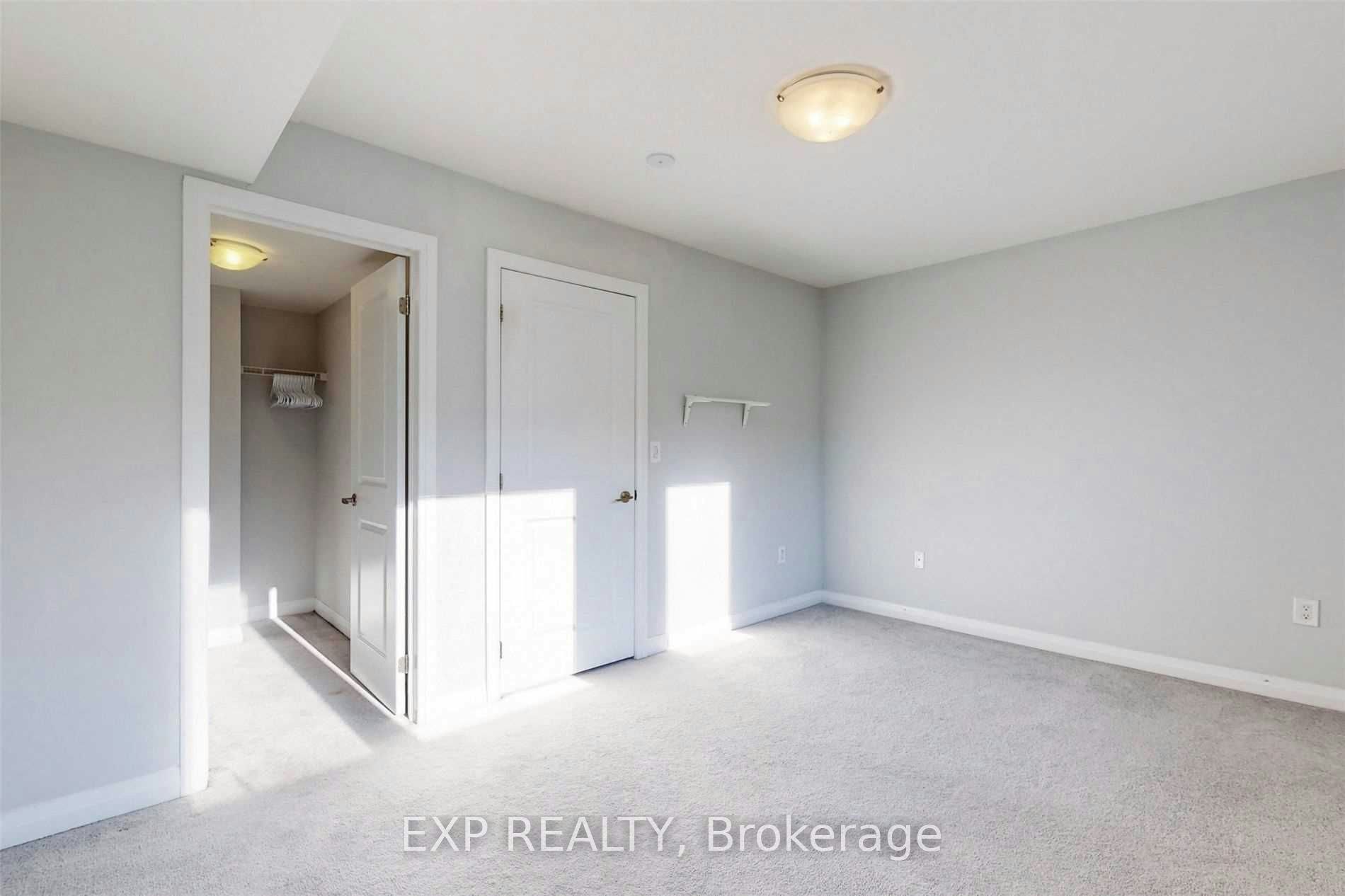 16 Caroline Carpenter Grove, Toronto, ON, M3K 0B1 - 11