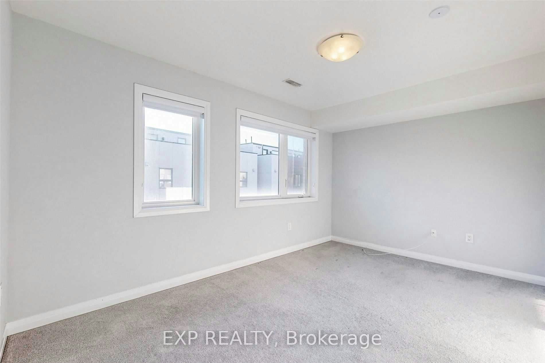 16 Caroline Carpenter Grove, Toronto, ON, M3K 0B1 - 7