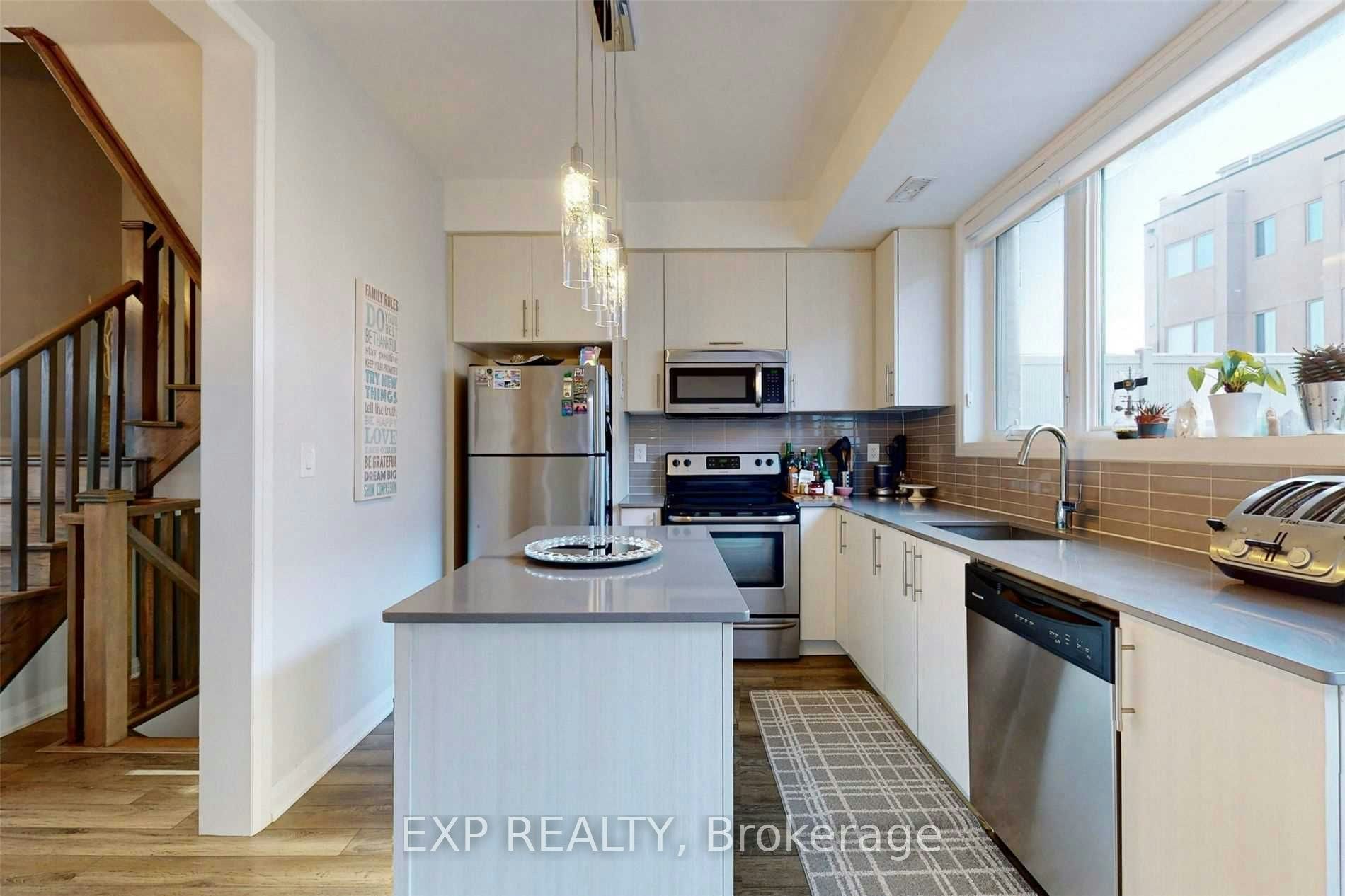 16 Caroline Carpenter Grove, Toronto, ON, M3K 0B1 - 27