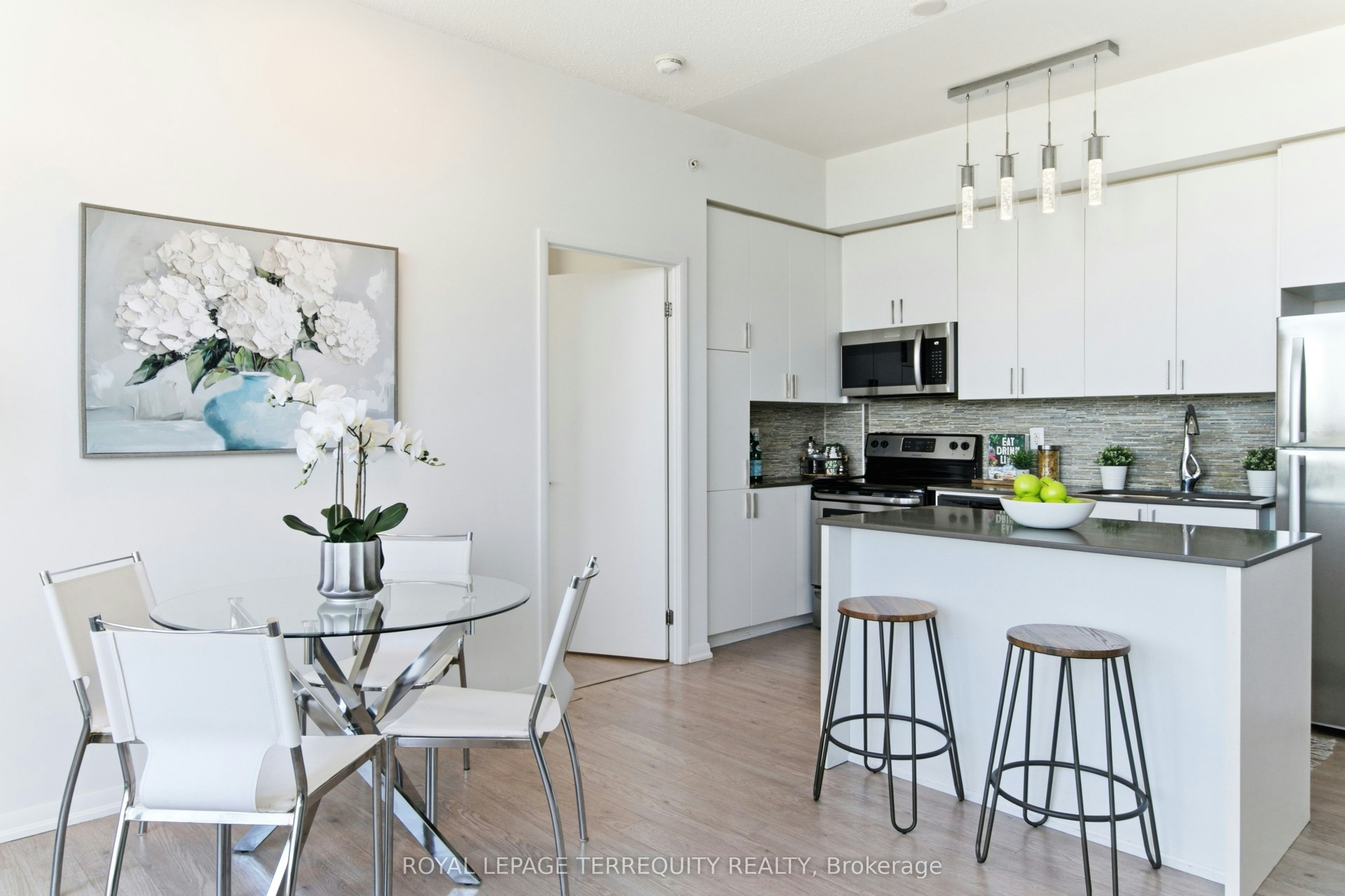 831-36 Via Bagnato Boulevard, Toronto, ON, M6N 0B7