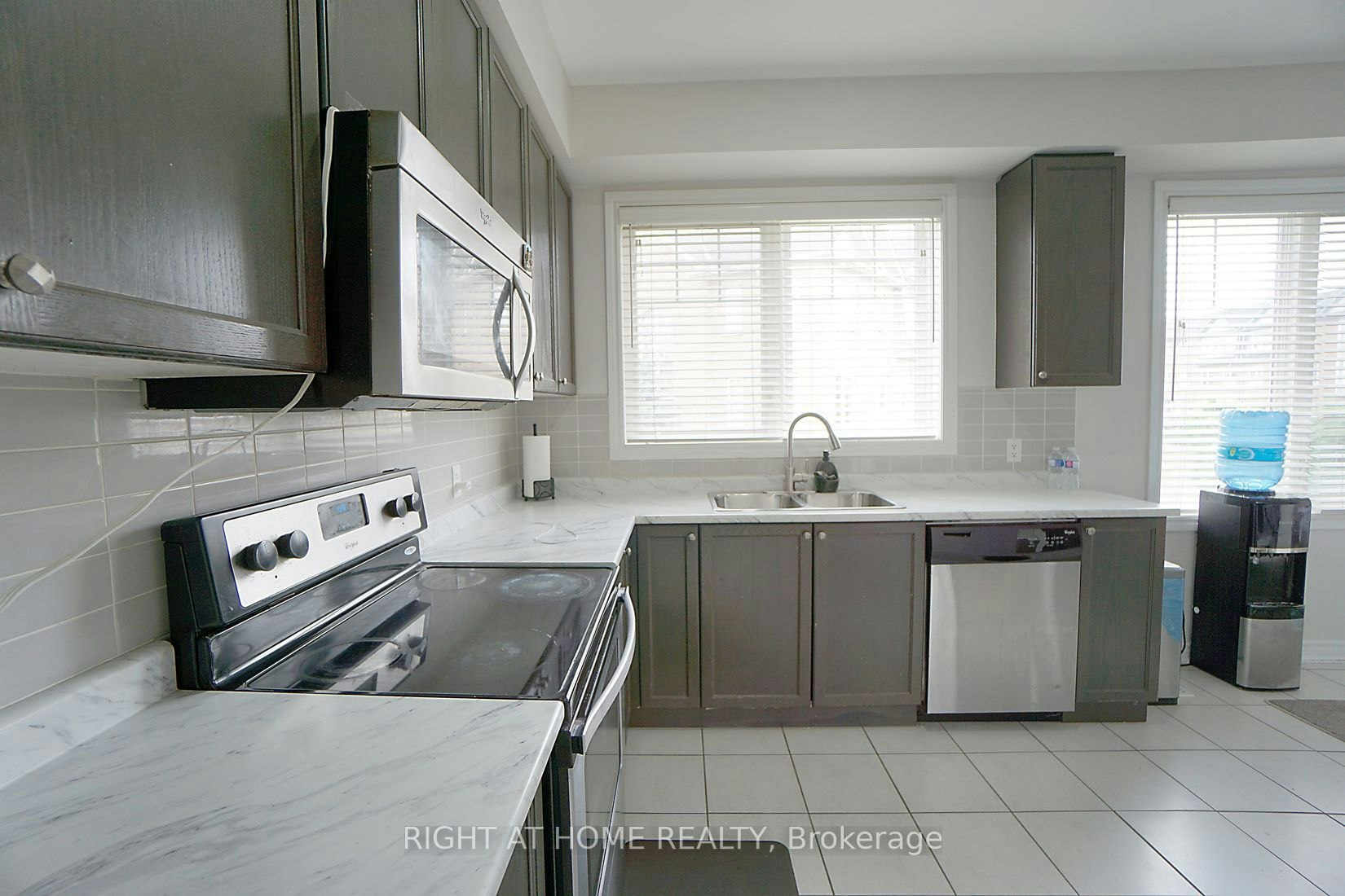 15 Magdalene Crescent, Brampton, ON, L6Z 0G9 - 17