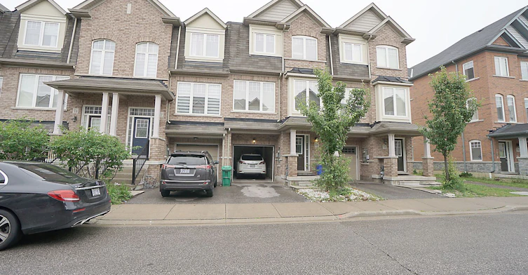 15 Magdalene Crescent, Brampton, ON, L6Z 0G9