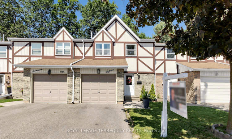18-18 Morley Crescent
