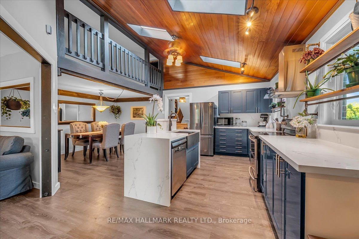 1286 Napier Crescent, Oakville, ON, L6H 2A4