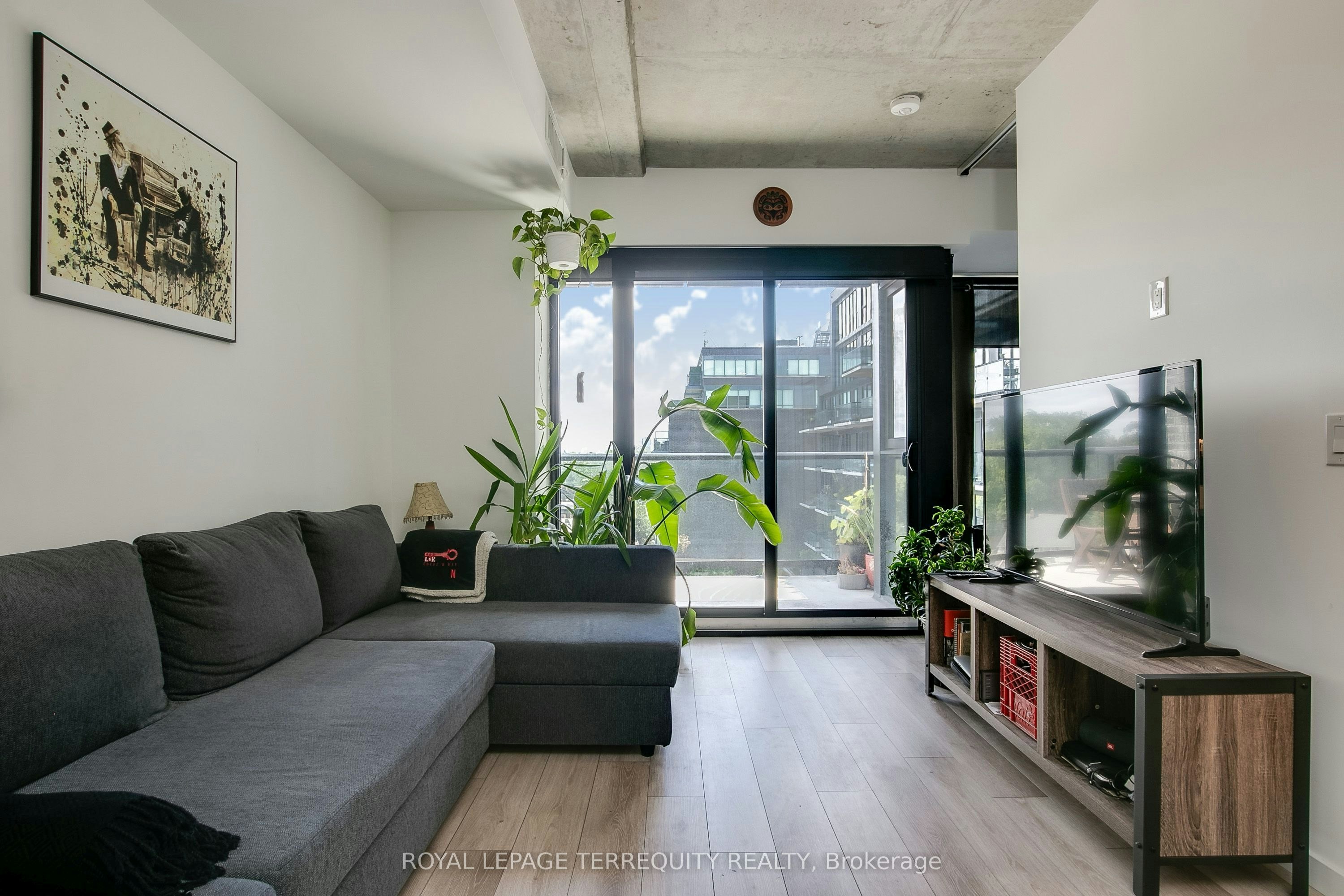 526-7 Smith Crescent, Toronto, ON, M8Z 0G3 - 8