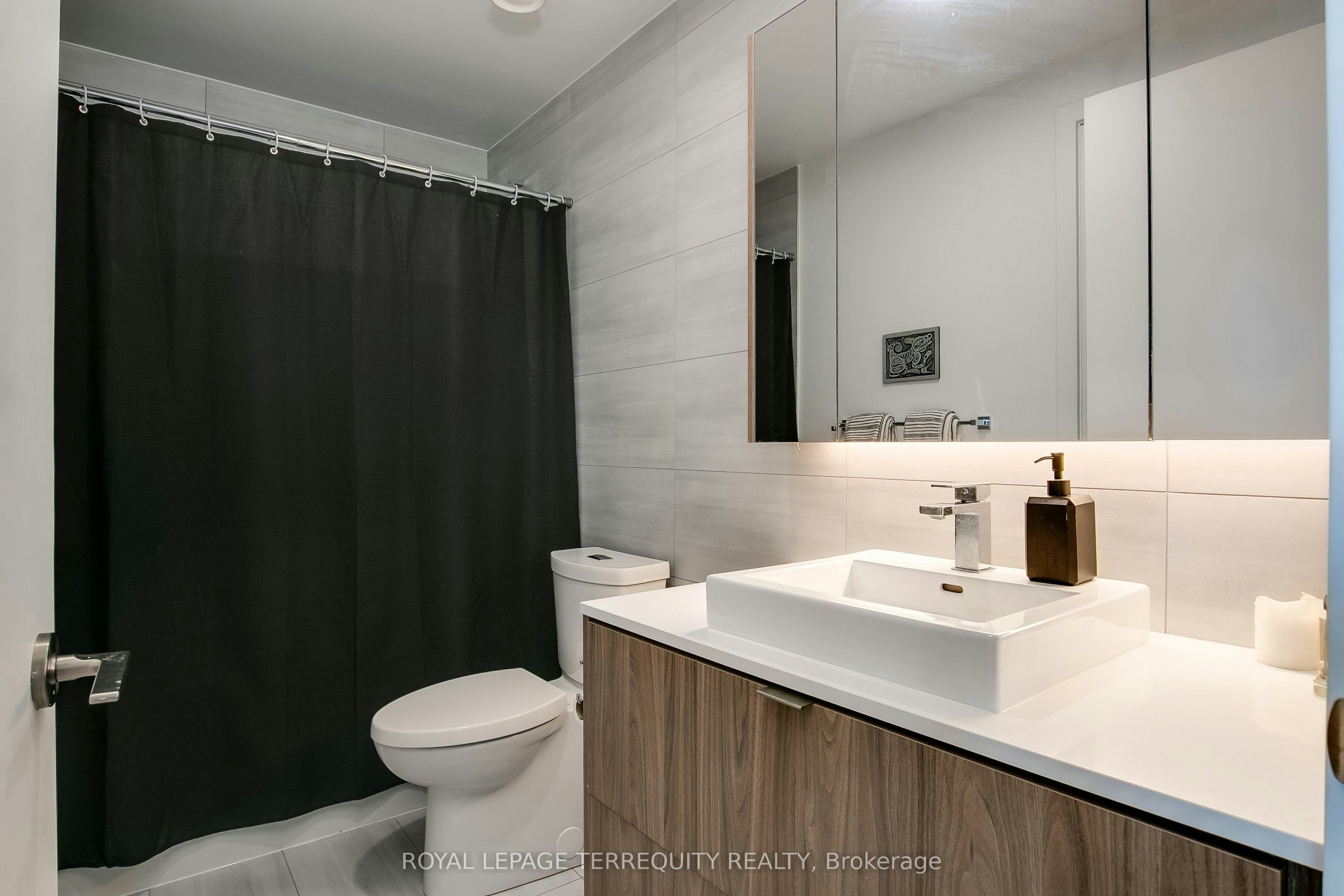526-7 Smith Crescent, Toronto, ON, M8Z 0G3 - 14