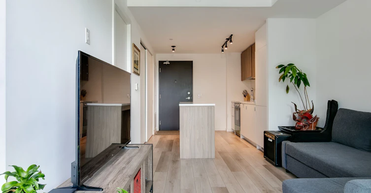 526-7 Smith Crescent, Toronto, ON, M8Z 0G3 - 10