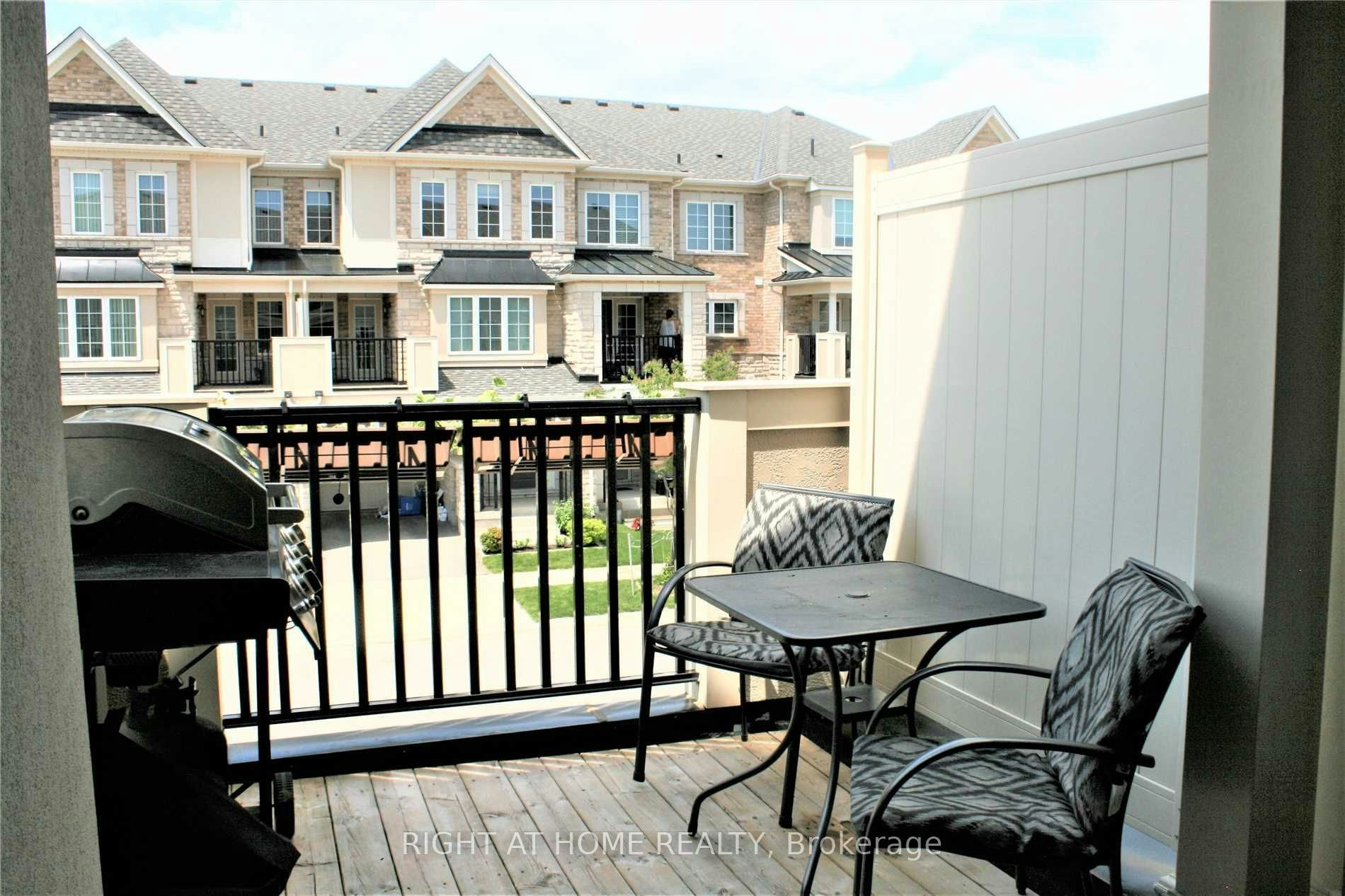282 Jemima Drive E, Oakville, ON, L6M 0V6 - 3