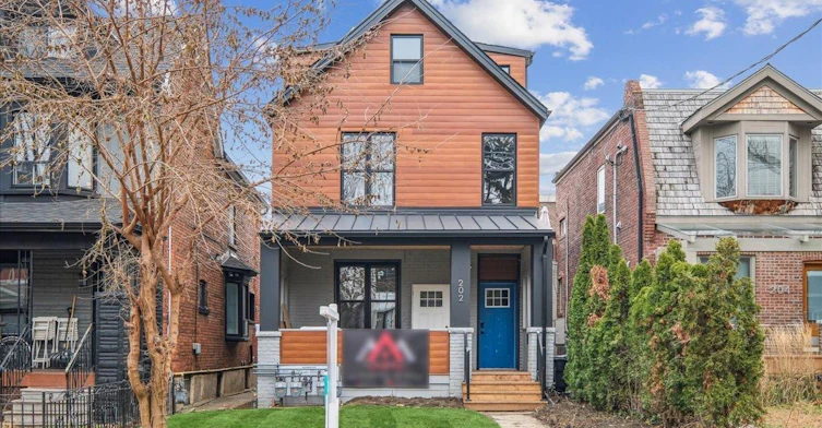 5-202 Perth Avenue, Toronto, ON, M6P 3X8