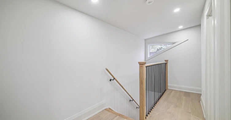 5-202 Perth Avenue, Toronto, ON, M6P 3X8 - 4