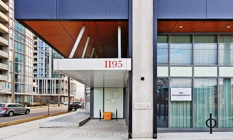 704-1195 The Queensway N/A