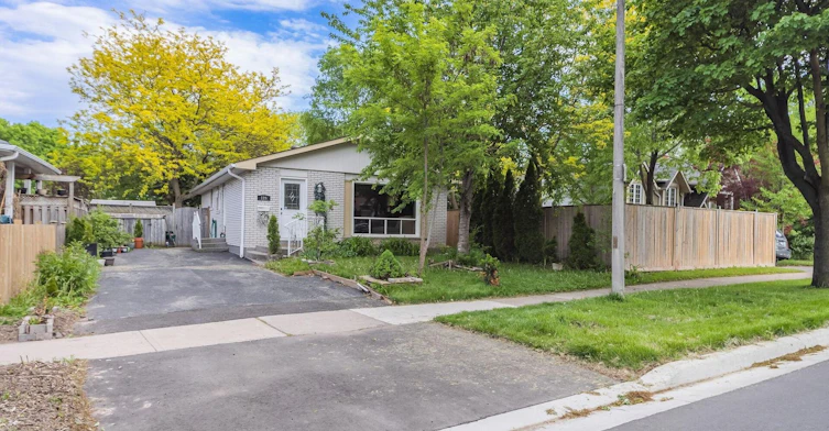 126 Culham Street, Oakville, ON, L6H 1G5 - 2