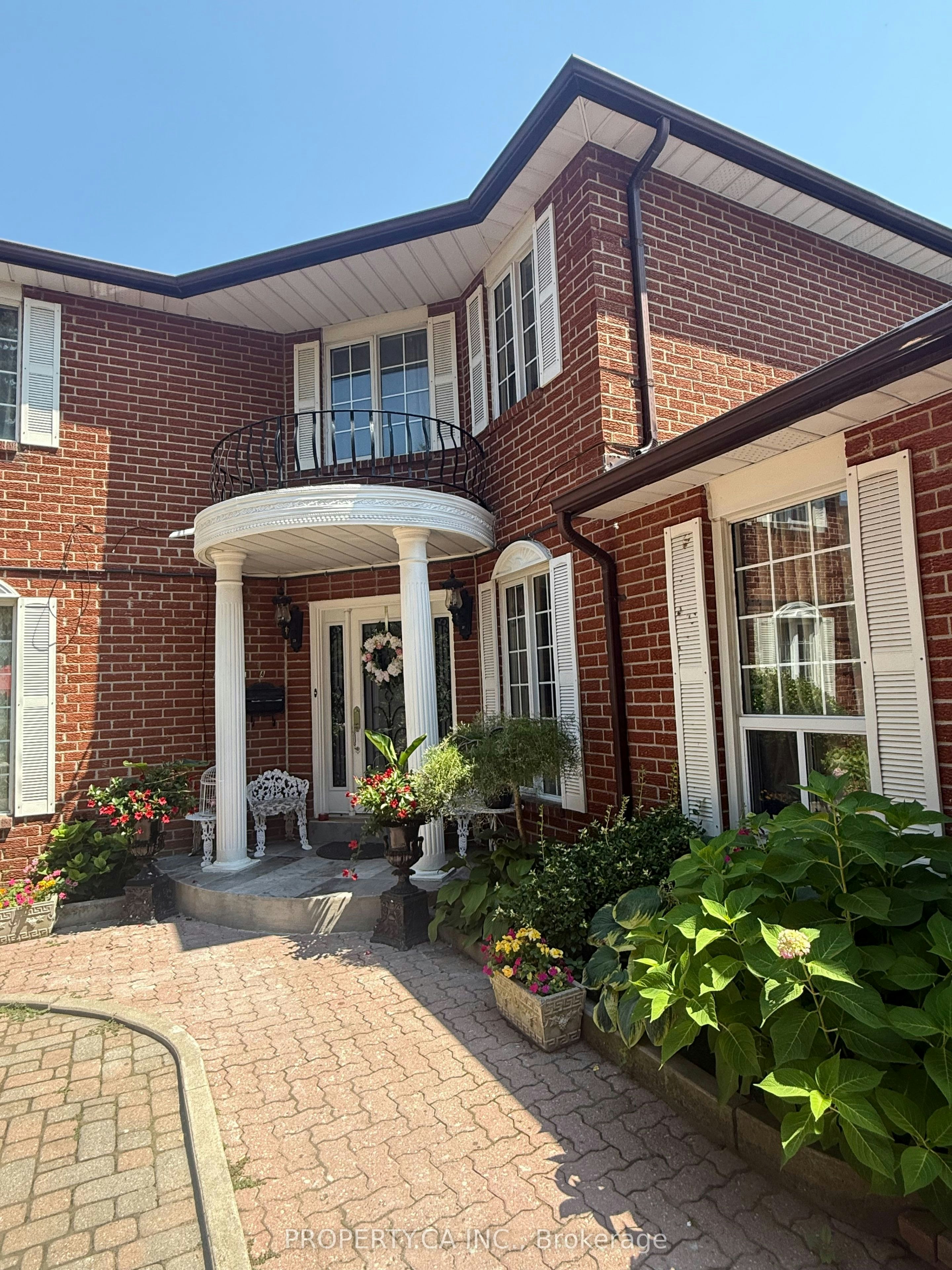 #Room 2-4099 Fieldgate Drive, Mississauga, ON, L4W 2C6