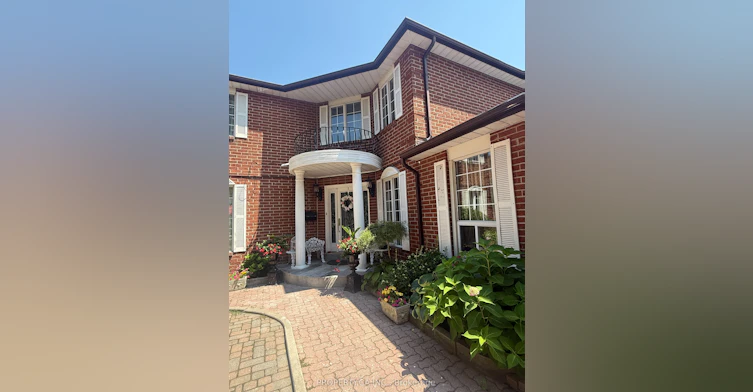 #Room 2-4099 Fieldgate Drive, Mississauga, ON, L4W 2C6