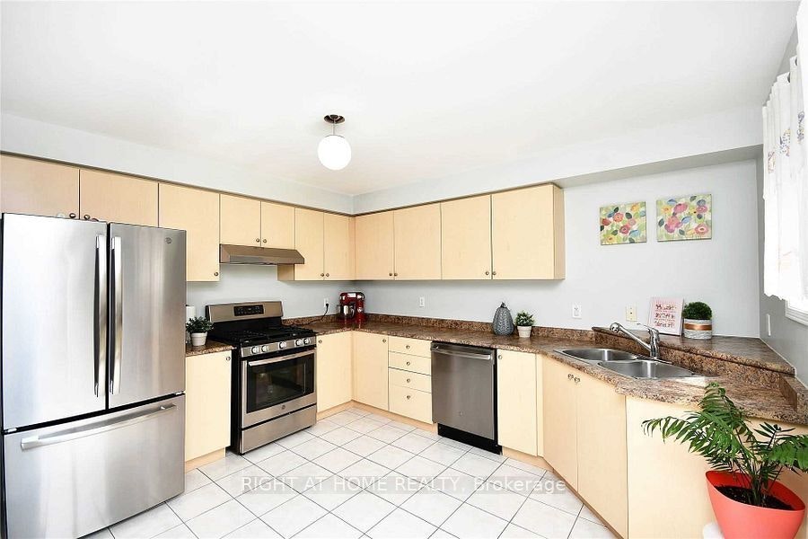 UPPER-33 Schooner Drive, Brampton, ON, L7A 3H3 - 12