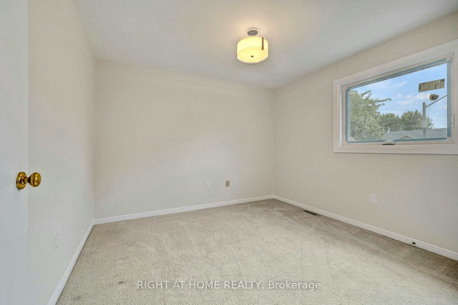 Main-6302 Tenth Line, Mississauga, ON, L5N 5T1 - 20