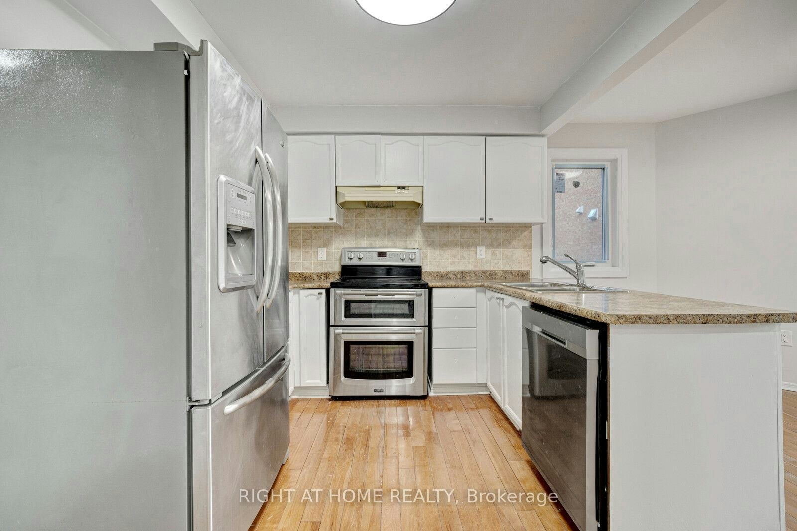 Main-6302 Tenth Line, Mississauga, ON, L5N 5T1 - 12