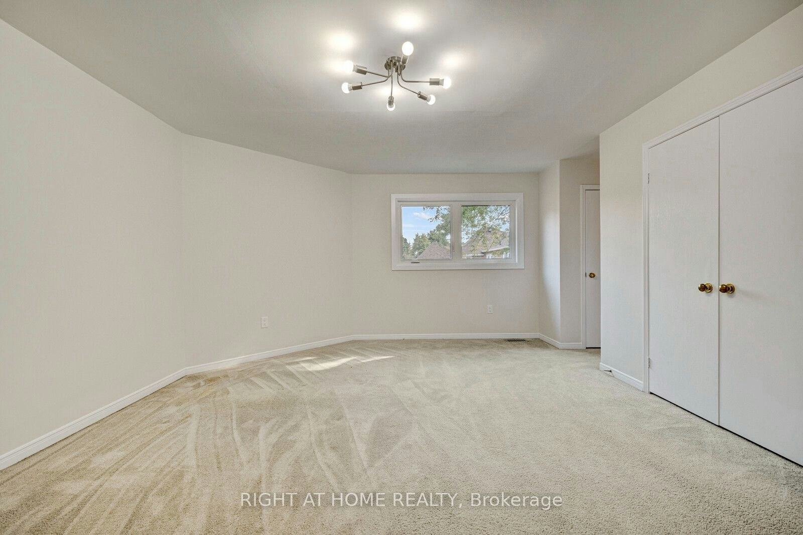 Main-6302 Tenth Line, Mississauga, ON, L5N 5T1 - 15