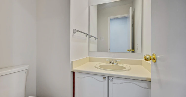 Main-6302 Tenth Line, Mississauga, ON, L5N 5T1 - 14